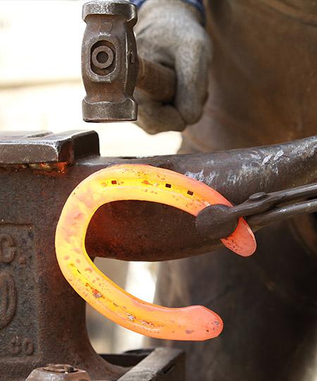 Forge pour chevaux Cergy-Pontoise Forge pour chevaux Cergy-Pontoise